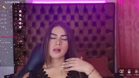 Camila online show from November 18, 2025, 3:45 am