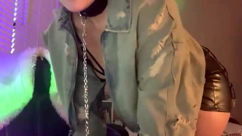 Snapshot of laineylifts chatting on January 11, 2026, 10:59 pm Lainey online show from January 11, 2026, 10:59 pm