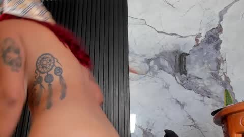 Laisy fox online show from February 10, 2025, 6:03 pm