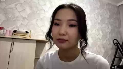 Luna online show from September 17, 2025, 3:14 pm