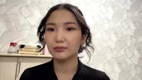 Luna online show from September 23, 2025, 2:53 pm