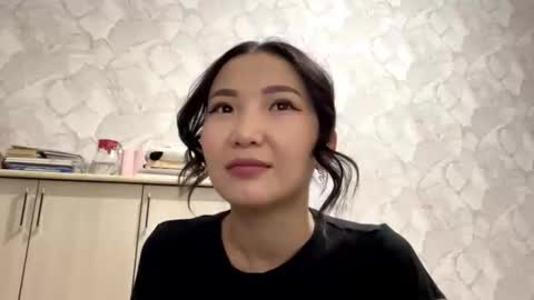 Luna online show from September 24, 2025, 3:15 pm