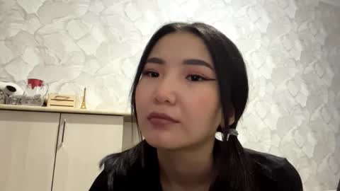 Luna online show from October 18, 2025, 3:13 pm