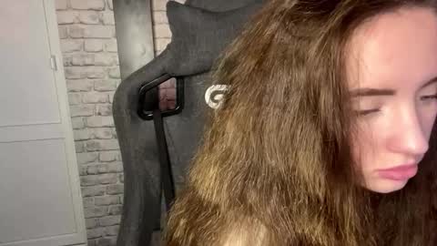 Luna online show from October 24, 2025, 5:26 am