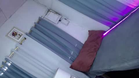 Snapshot of lala_lita chatting on February 22, 2025, 3:01 am Elle 3 online show from February 22, 2025, 3:01 am