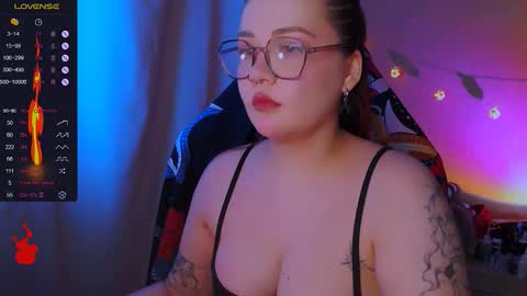 Nicky online show from November 16, 2025, 6:24 pm