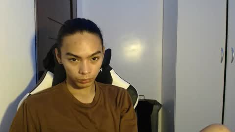 lalakinghugecock_2 online show from September 22, 2025, 7:38 pm