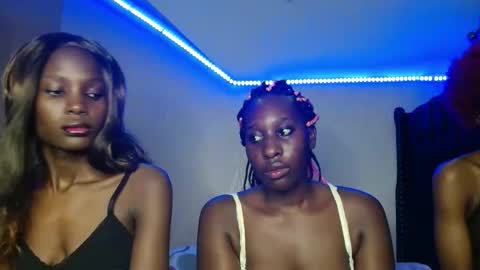 Lalisa online show from April 15, 2026, 9:15 pm