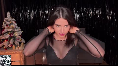 Ellina online show from January 8, 2025, 1:11 am