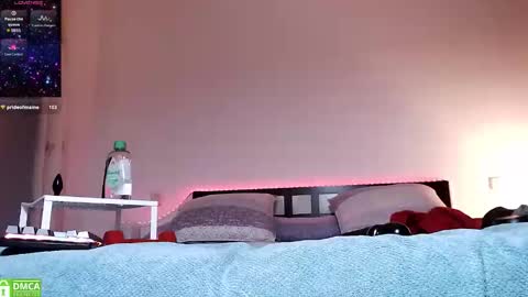 Lola online show from March 9, 2026, 9:52 pm