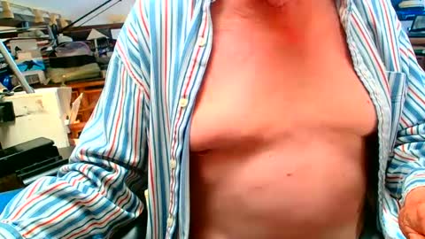 lamarbrazil online show from March 7, 2025, 7:38 pm