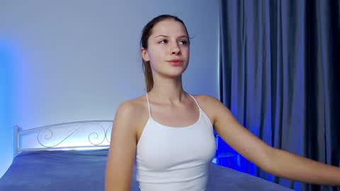 Liana online show from December 13, 2024, 9:02 am