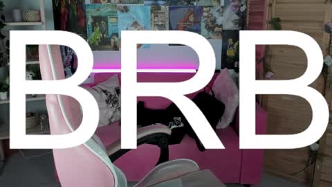 just call me Lana  and her security online show from January 16, 2025, 5:55 pm