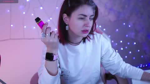 just call me Lana  and her security online show from February 12, 2025, 11:18 am