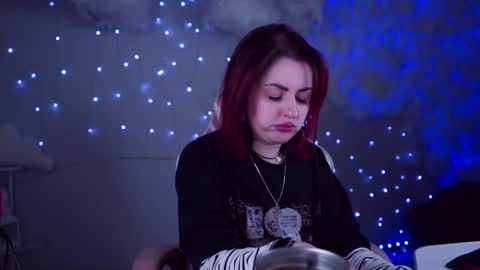 just call me Lana  and her security online show from March 12, 2025, 11:09 am