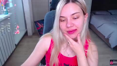 Snapshot of lana__nova chatting on May 17, 2026, 6:55 am Lana online show from May 17, 2026, 6:55 am