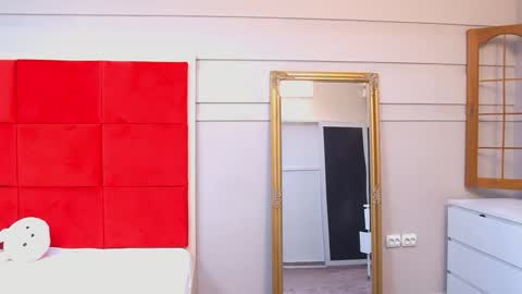 LanaBanner online show from September 30, 2025, 4:39 am