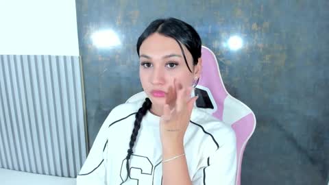 Snapshot of lana_boomer chatting on October 3, 2025, 8:17 pm Lana online show from October 3, 2025, 8:17 pm