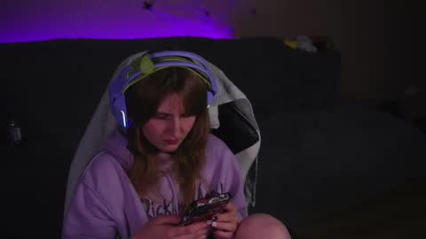 Kay online show from October 25, 2025, 8:47 pm