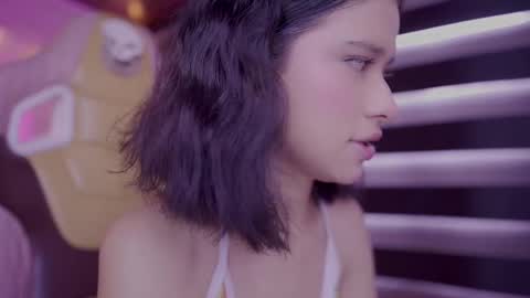 Snapshot of lana_dreams_ chatting on October 11, 2025, 2:59 pm Lana online show from October 11, 2025, 2:59 pm