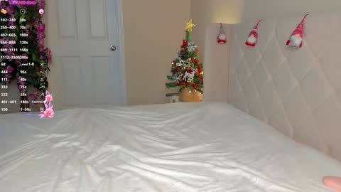 Snapshot of lana_moreno chatting on December 18, 2024, 7:52 pm Lana online show from December 18, 2024, 7:52 pm