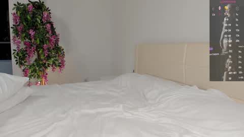 Snapshot of lana_moreno chatting on September 13, 2025, 7:13 pm Lana online show from September 13, 2025, 7:13 pm