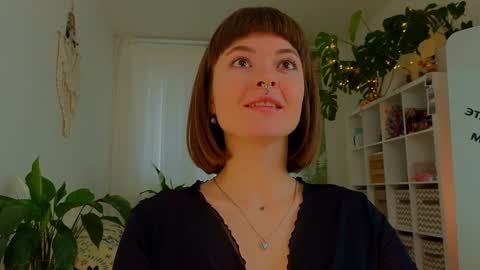 Lana online show from February 26, 2025, 8:26 am