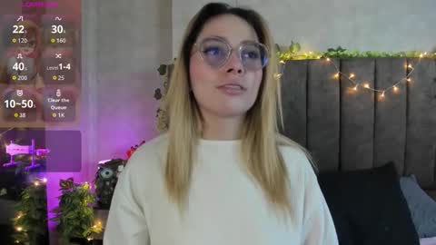 Lana online show from February 22, 2026, 5:40 am