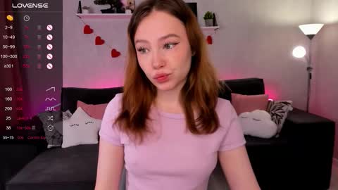 Lana online show from October 4, 2025, 2:42 am