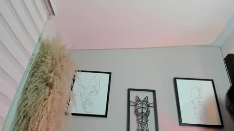 Lana online show from April 10, 2026, 11:04 am