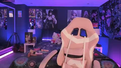 L A N A  online show from September 26, 2025, 7:07 pm