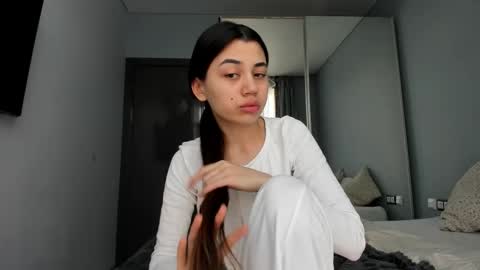 Lana online show from October 17, 2025, 12:08 pm