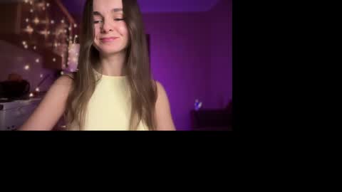 Lana online show from December 15, 2024, 6:59 pm