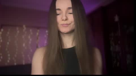 Lana online show from March 12, 2025, 7:49 pm