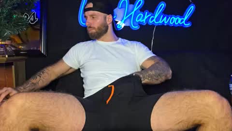 LANCE online show from December 16, 2025, 1:32 am