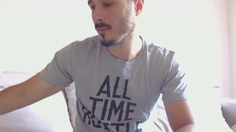 Lanchux18 online show from March 4, 2026, 11:38 am