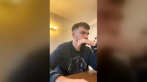 Snapshot of lander920612 chatting on February 16, 2026, 9:49 am lander920612 online show from February 16, 2026, 9:49 am