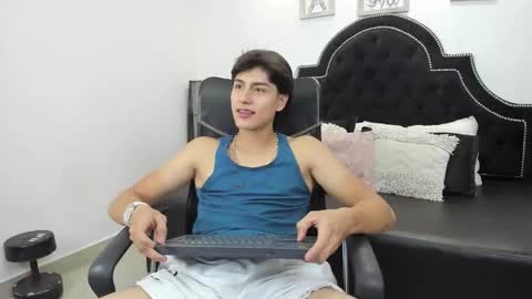 landercruz online show from October 10, 2025, 3:49 am