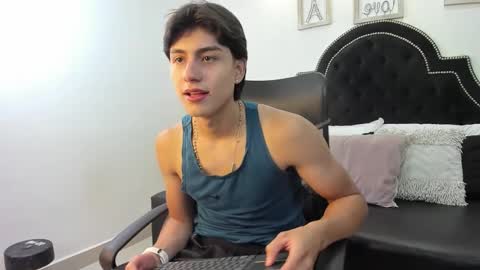 landercruz online show from October 17, 2025, 4:37 am