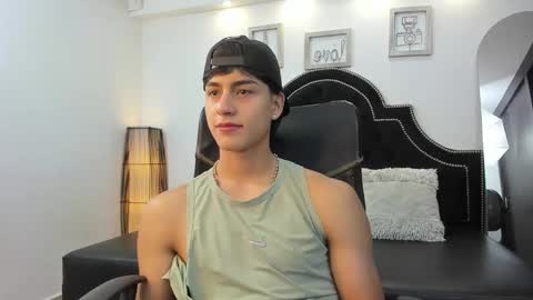 landercruz online show from October 23, 2025, 4:12 am