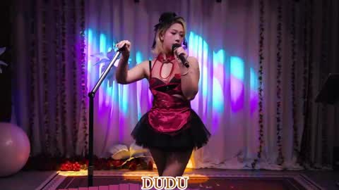 Snapshot of lankwaifong_cindy chatting on May 17, 2026, 10:00 am lankwaifong_cindy online show from May 17, 2026, 10:00 am