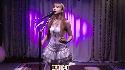 Snapshot of lankwaifong_cindy chatting on May 24, 2026, 3:00 am lankwaifong_cindy online show from May 24, 2026, 3:00 am