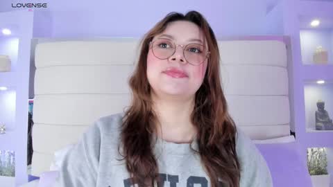 Lanna online show from February 4, 2025, 11:38 am