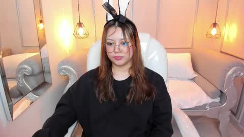 Lanna online show from February 21, 2025, 6:04 pm