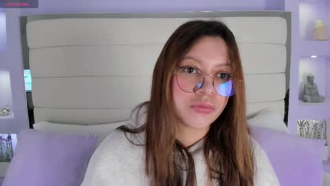 Lanna online show from March 12, 2025, 12:04 pm