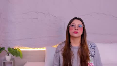 Lanna online show from February 3, 2026, 11:48 am