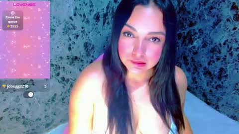 Snapshot of lanna_belle28 chatting on June 16, 2026, 1:14 pm Lanna online show from June 16, 2026, 1:14 pm