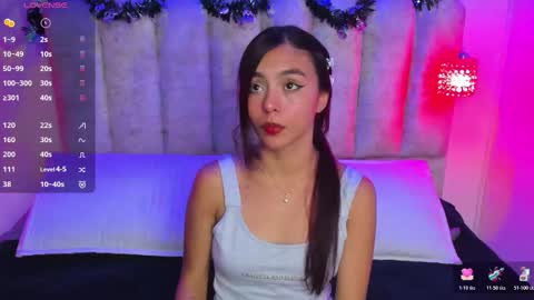 lanna_brunette online show from October 27, 2025, 1:04 pm