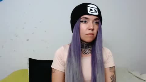 LANNIE   online show from January 28, 2025, 2:21 am