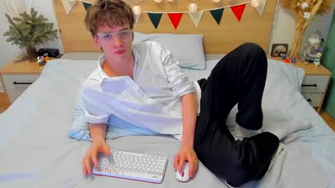 Fandi online show from January 25, 2025, 10:29 am